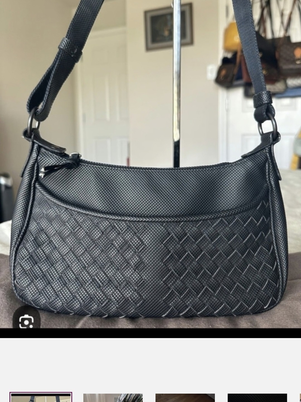 Authentic Bottega Veneta Woven Texture Shoulder Bag - Black
